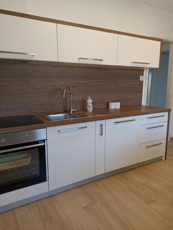 Apartman Pecine Fiume Esterno foto